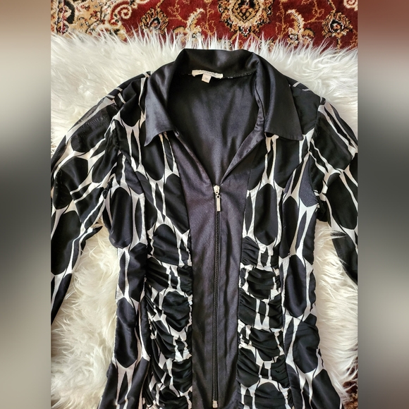 Michelle Vintage Black & White Pattern Blouse - Picture 5 of 6